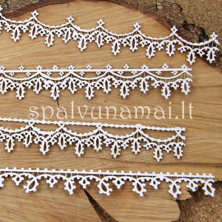 Kartoninė formelė "Tatting Christmas: nėrinių juostos XL", 4vnt.